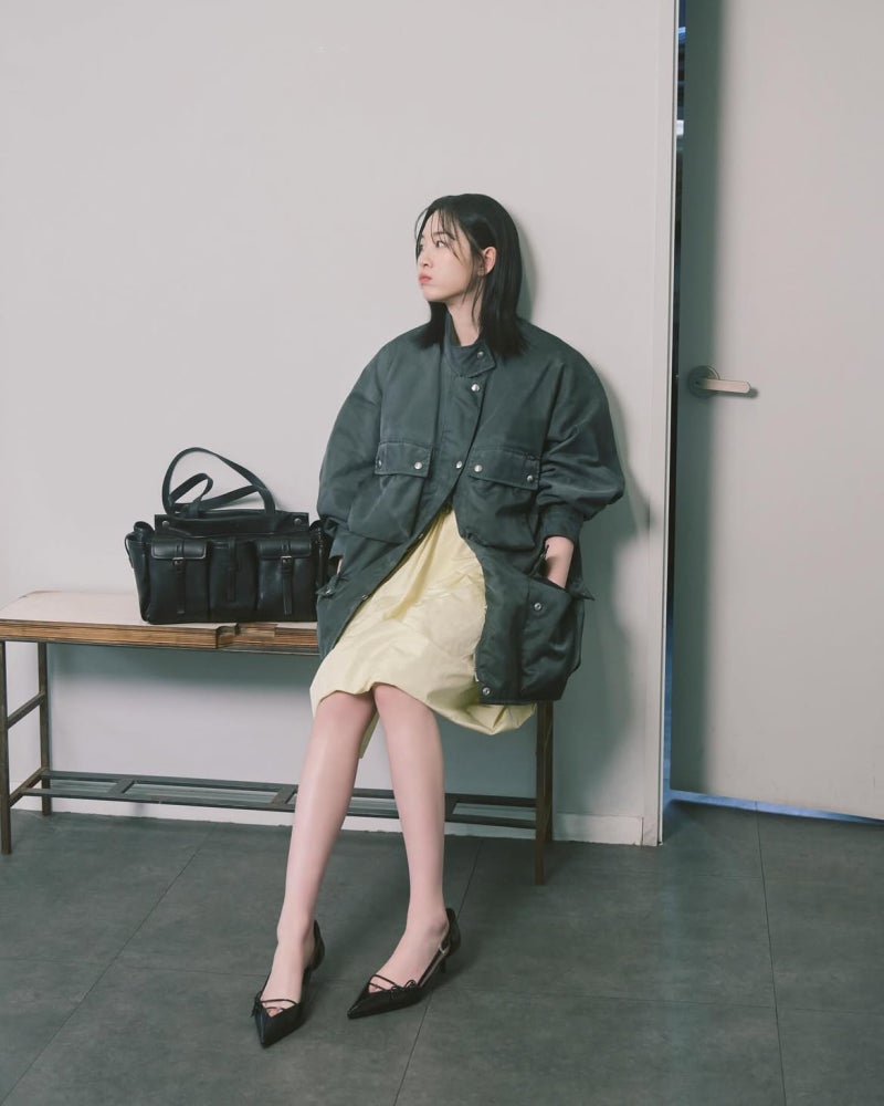 The outfit style of a surprising actress who is afraid of bugs and horror but holds a 3rd Dan in Judo and can even perform breakfalls and shoulder throws!