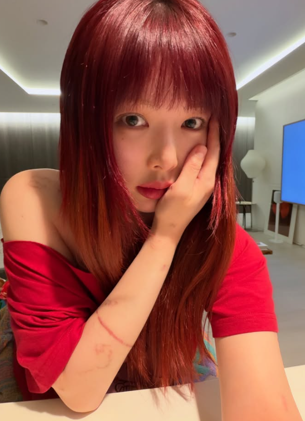 Hyun-a's Rare Comeback Selfies: When Red Hair and Off-Shoulder Tees Become the Entire Mood