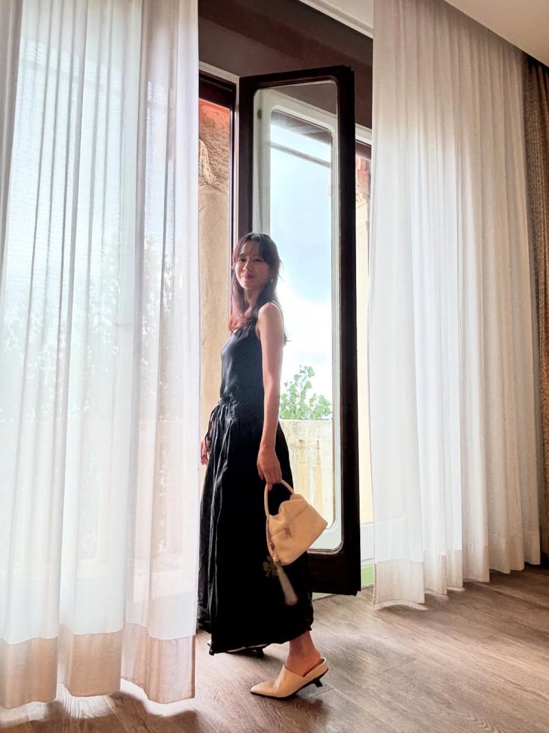 Six Awards. Two Continents. One Actress. Watch Son Ye-jin Turn Venice and a Beach into Her Personal Runway