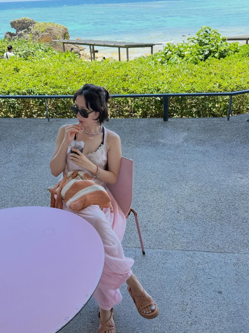 Six Awards. Two Continents. One Actress. Watch Son Ye-jin Turn Venice and a Beach into Her Personal Runway