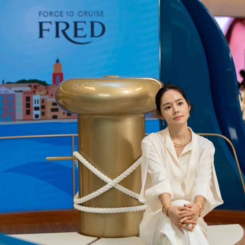 The Neutral Queen: Han Ga-in's Formula for Making Monochrome Look Like a Lifestyle