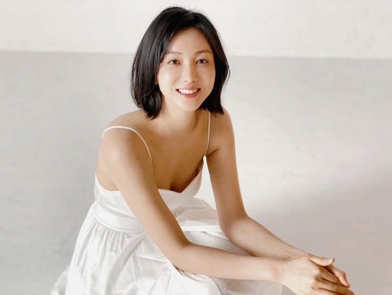 Accidentally Won a 30,000-Person Face Contest and Proved Style is About Subtle Power: Kim Ok-bin's Layered Genius