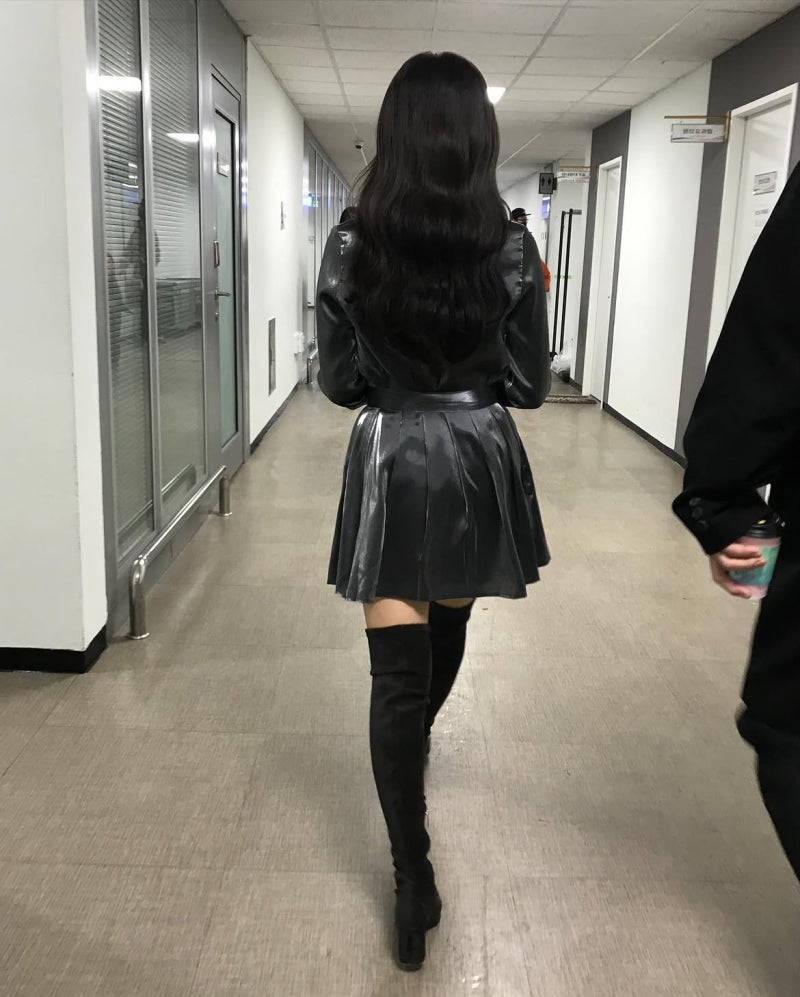 Kang Sung-yeon, once the faceless voice of Late Regret, proves she's unforgettable fully clothed
