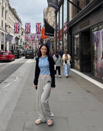 Pomeranian Face, Ballet-Built Physique: Park Gyu-young's London Street Style Is All Effortless Flex