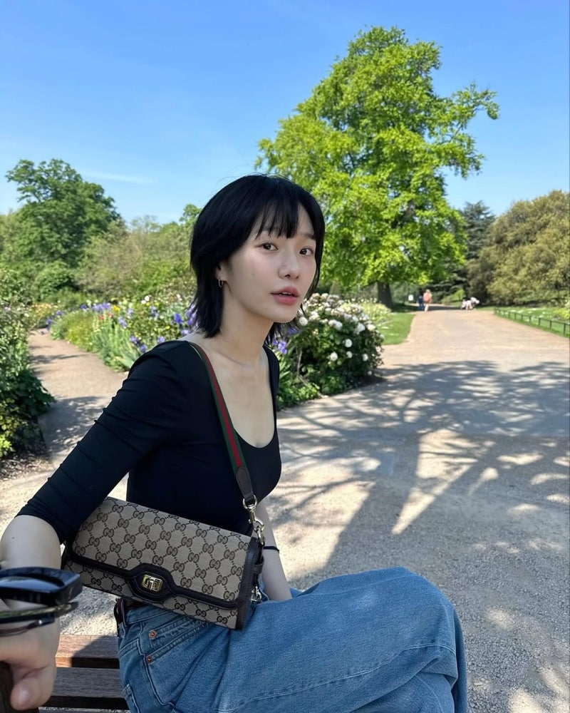 Pomeranian Face, Ballet-Built Physique: Park Gyu-young's London Street Style Is All Effortless Flex
