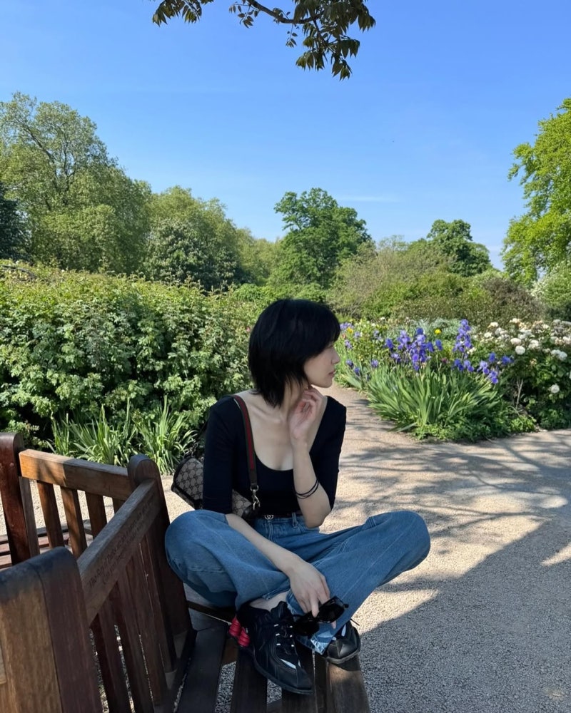 Pomeranian Face, Ballet-Built Physique: Park Gyu-young's London Street Style Is All Effortless Flex