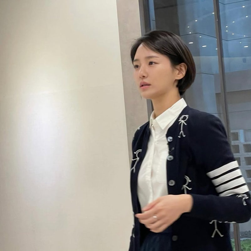 Pomeranian Face, Ballet-Built Physique: Park Gyu-young's London Street Style Is All Effortless Flex