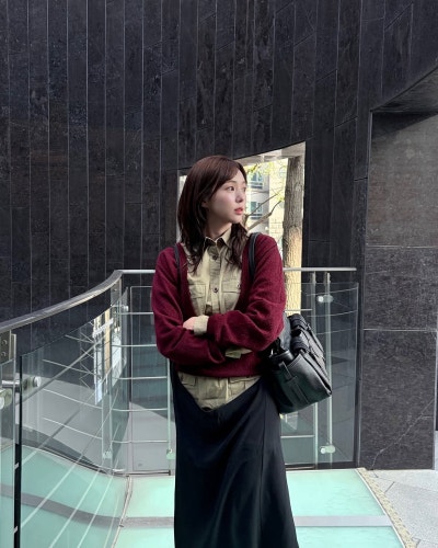 She Laughed Off Dating Rumors Like It Was a Tasting—Watch How Chae Soo Bin Masters Tweed & Burgundy