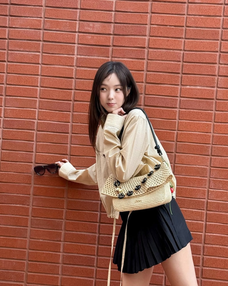 She Laughed Off Dating Rumors Like It Was a Tasting—Watch How Chae Soo Bin Masters Tweed & Burgundy