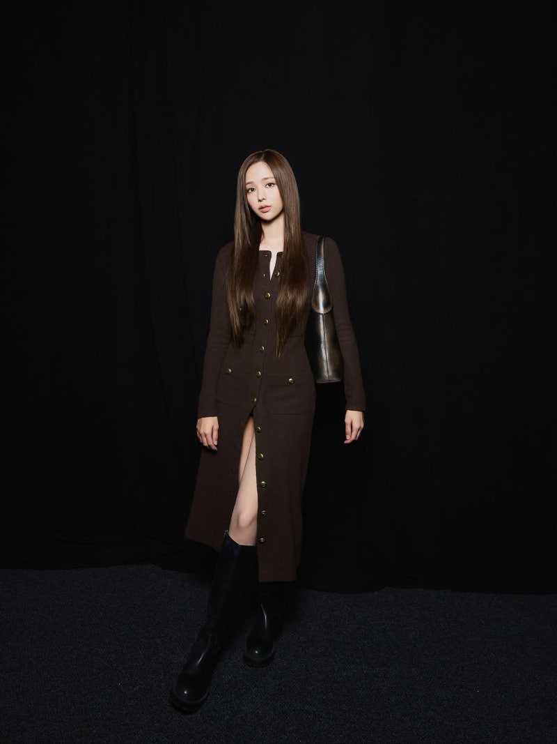 She Laughed Off Dating Rumors Like It Was a Tasting—Watch How Chae Soo Bin Masters Tweed & Burgundy