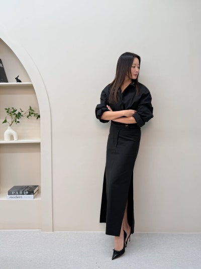 100-Year-Beauty Approach: Kim Hee-sun Shows Why Monochrome Isn't Boring