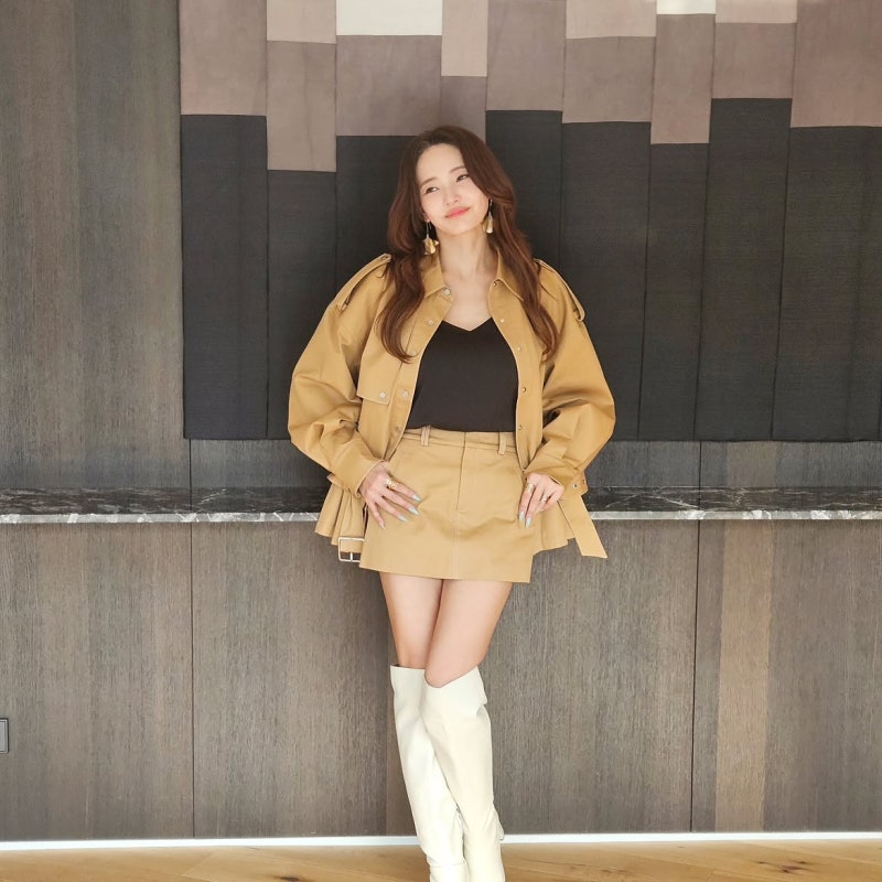 From Debut Struggles to Polished Ease: Han Chae-young's 3-Look Masterclass in Tonal Harmony