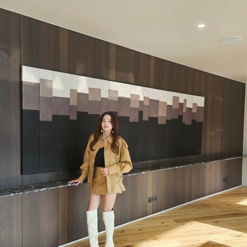 From Debut Struggles to Polished Ease: Han Chae-young's 3-Look Masterclass in Tonal Harmony