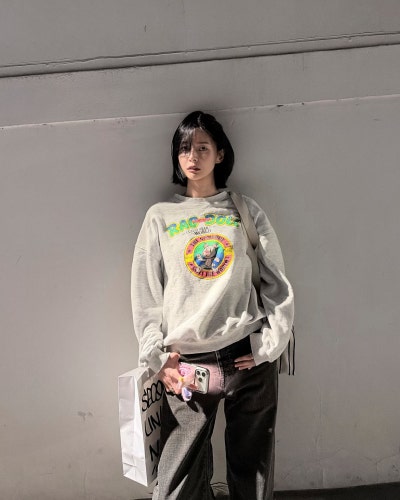 Although she is tall at 172cm, she has an elegant face and exudes the impression of a noble lady... The actress's styling know-how!