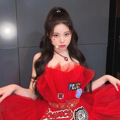 Kyujin's Elegant Escape: How NmiXX's Oldest Became a Wealthy Daughter Headed to Barcelona