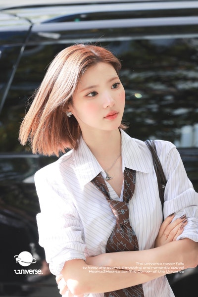 Seriously, totally yar~ ๐ค A collection of New York casual fashion from the super-beautiful sales team leader Ji-woo, who transformed into a New York career woman in a shirt and tie ๐