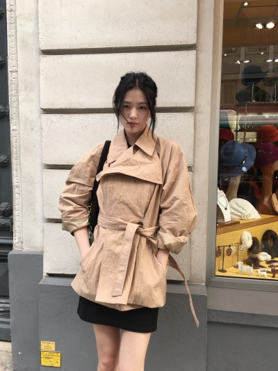 Seriously, she's practically a supermodel..๐ An Instagram update from my girlfriend Yujin, who is studying abroad in Paris, who recently confidently verified her height of 173cm๐ผ
