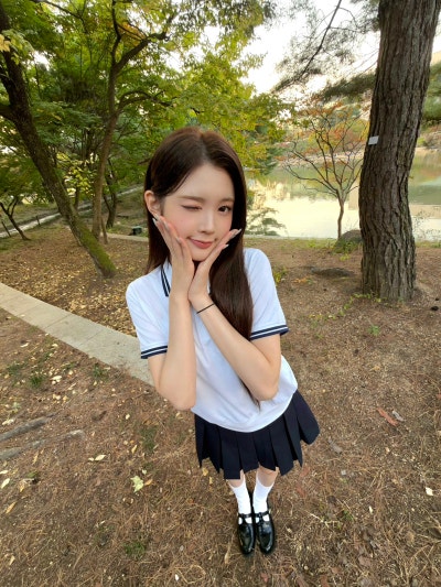 Seriously, where did the monkey go... Her goddess beauty has truly exploded👑, an update on Eina's visuals from the Nol Festival—she's already become a grown woman just two months away from turning twenty🤍