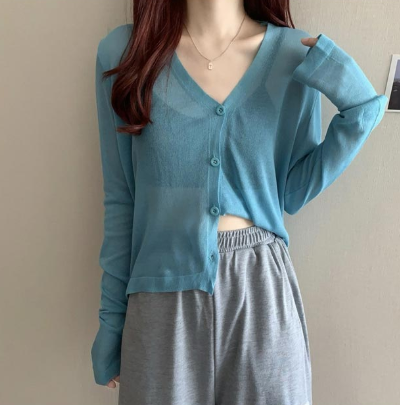 The Summer Cardigan That Actually Solves the AC/Heat Problem