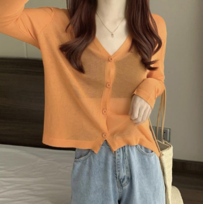 The Summer Cardigan That Actually Solves the AC/Heat Problem