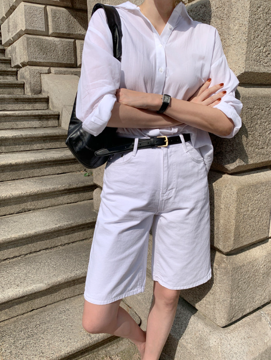 High-Waist Bermudas Make Your Legs Look Longer (and That's the Whole Trick)