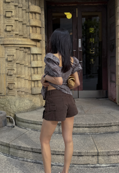 Why Cargo Shorts Make Women Look So Polished at the Resort