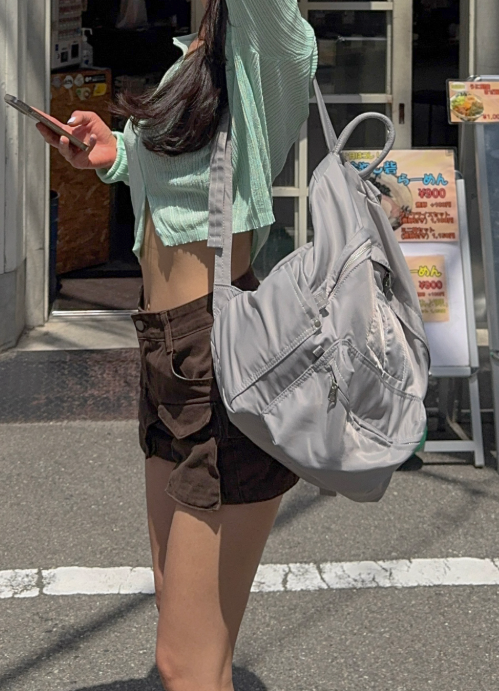 Why Cargo Shorts Make Women Look So Polished at the Resort
