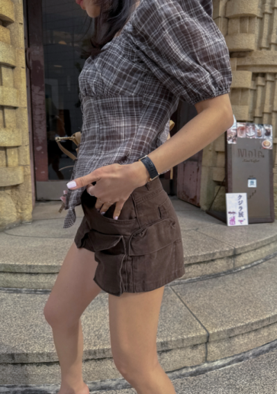 Why Cargo Shorts Make Women Look So Polished at the Resort