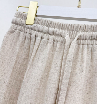 On scorching days when denim is absolutely out of the question—these linen trousers feel like wearing almost nothing but look genuinely put-together