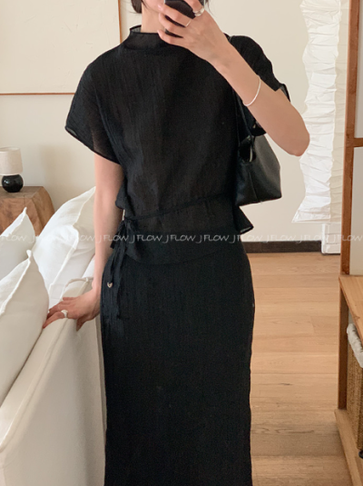 Sheer Blouse Energy: One Top, Three Looks (Dates Included)