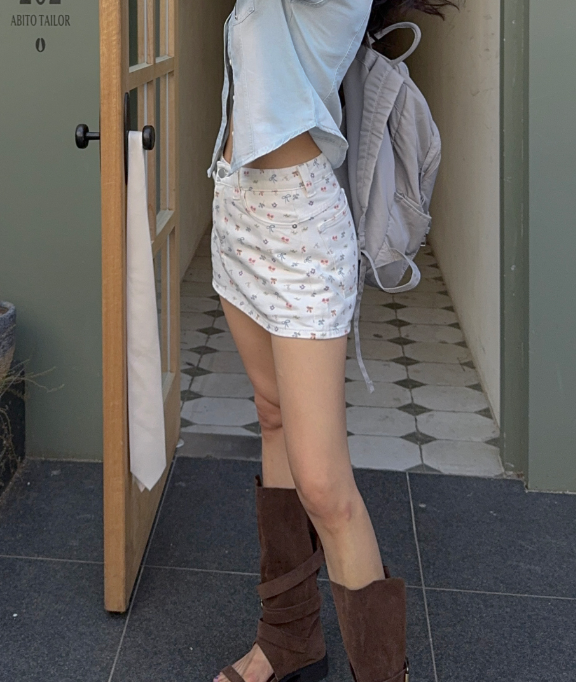 Cherry-Print Denim Miniskirt Makes You Look Like You Go to That Cafe