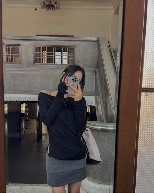 Skirt-Pants Hybrid Solves the Grad Student Presentation Dilemma