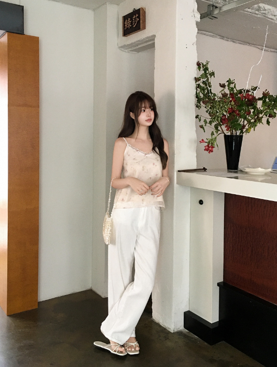 Rainy Season Dressing Code: Why This Floral Nashi Blouse Is the Mid-30s Office Essential
