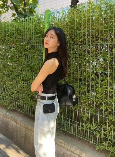 Actress Han Ji-eun Beat 4,200-to-1 Odds—Here's How She Styles Summer
