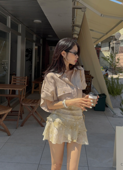 This Linen Shirt Is Basically a Cheat Code for Looking Like You Know What You're Doing