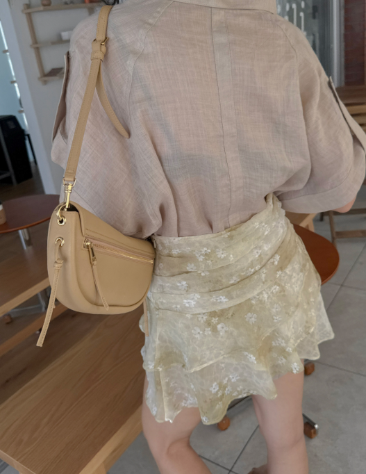 This Linen Shirt Is Basically a Cheat Code for Looking Like You Know What You're Doing