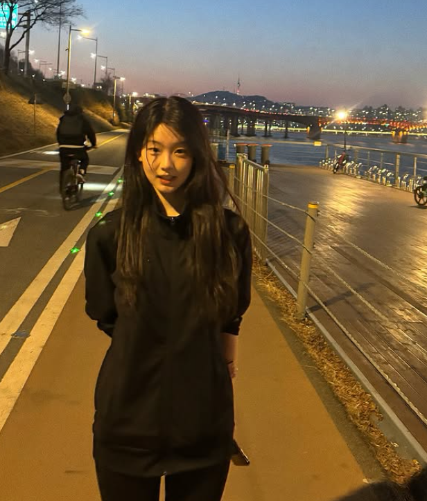 How a 59-Second Video Changed Everything: Seo Soomin's Clean, Effortless Daily Looks