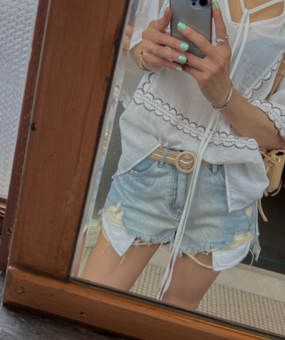 People Ask if Those Legs Are Real: One Belt, Five Ways to Make Denim Shorts Work
