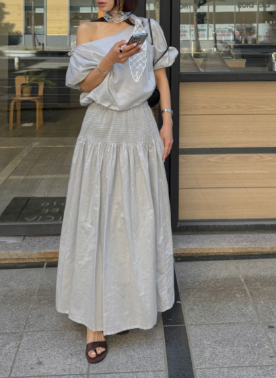 French Girl Summer Isn't a Look, It's a Shortcut: Try This Crop-and-Midi Set