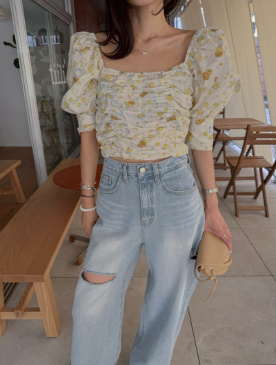 One Piece, Two Vibes: Why This Floral Crop Blouse Does Pure AND Sexy