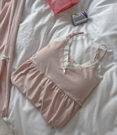 The Summer Pajama That Has 30-Something Hot Sleepers Buying Colors in Bulk