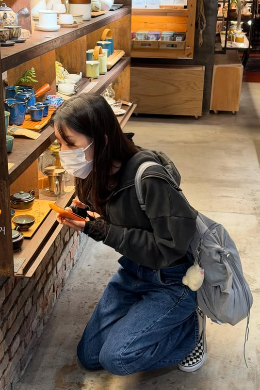 Writer-slash-actress Moon Ka-young dresses like someone who has read the room: five minimalist looks from someone with actual taste