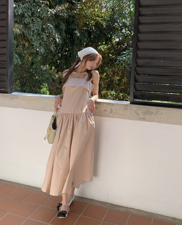 The One-Piece Dress That Solves Every First-Date Outfit Crisis