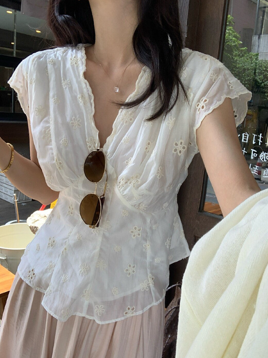 Seoul Cafe Date Night Glow-Up: Embroidered Lace Blouse That Makes You Look Like a K-Drama Lead