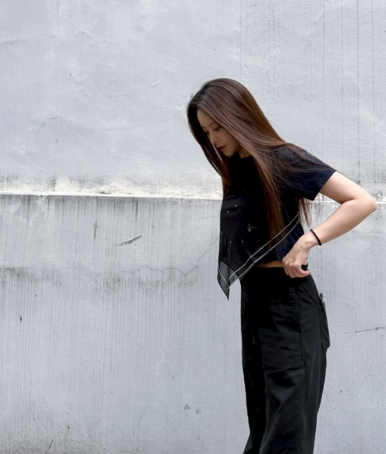 From K-Cup Flop to Fashion Icon: How Oh Yeon-seo Makes Effortless Summer Cool Look This Good