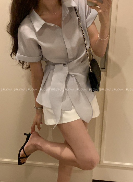 The Wrap Blouse That Made Coworkers Actually Talk to Her
