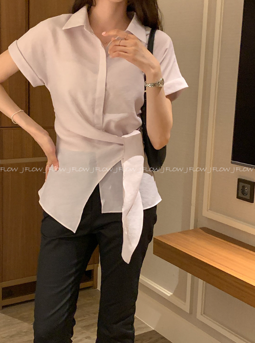 The Wrap Blouse That Made Coworkers Actually Talk to Her
