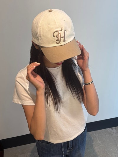 The Actress Everyone Knew from Billboards Wears Ball Caps All Summer