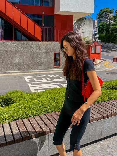 Chae Jung-An at 49 Wearing Leggings Like Nobody's Business (And 20-Year-Olds Are Copying Her)