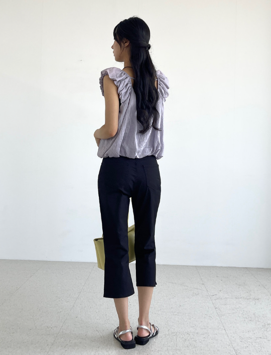 Eight-Tenths: The Magic Length That Solves Every Summer Pant Problem